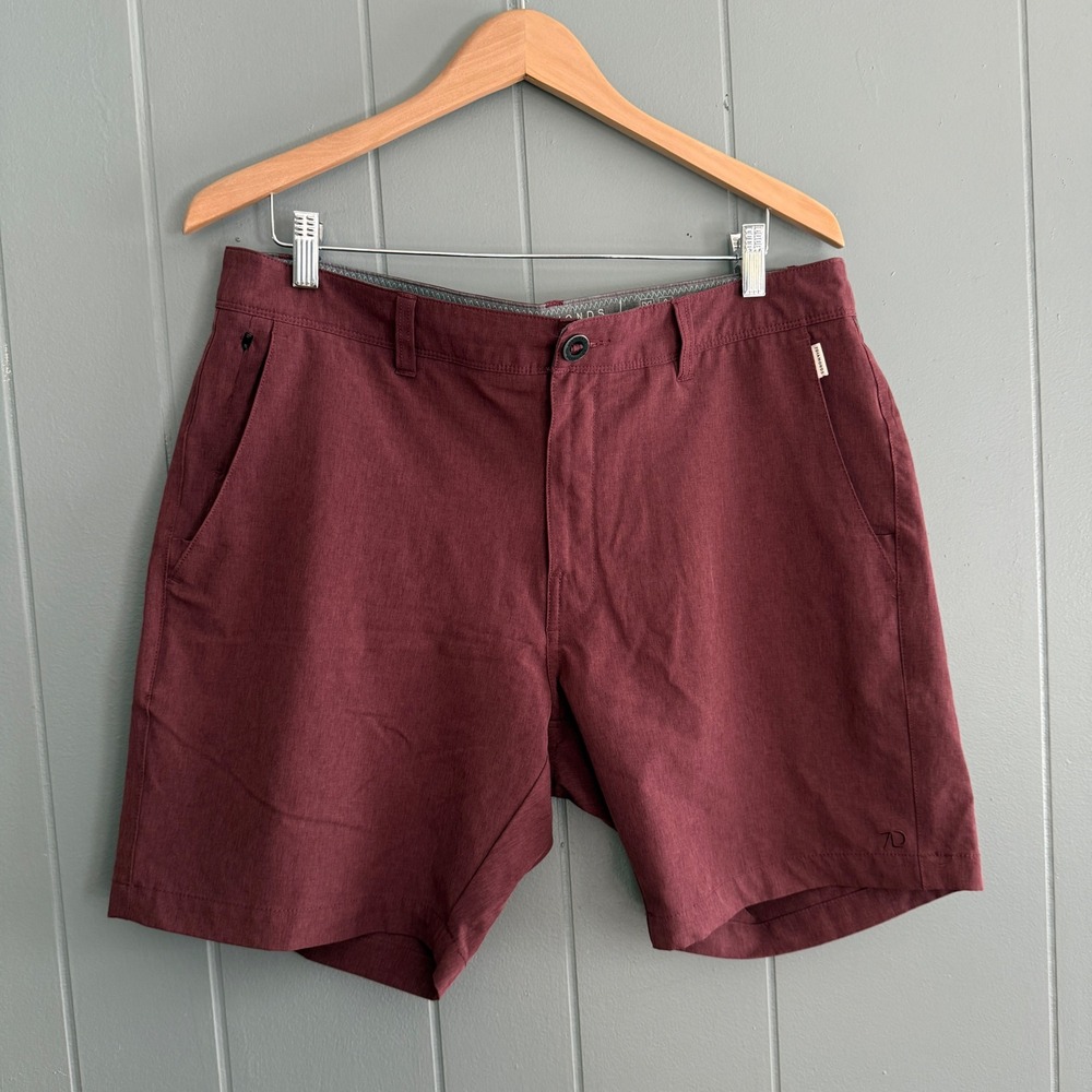 7 Diamonds Aeroplane Performance Shorts Men's 34 7" Inseam Burgundy Stretch Golf